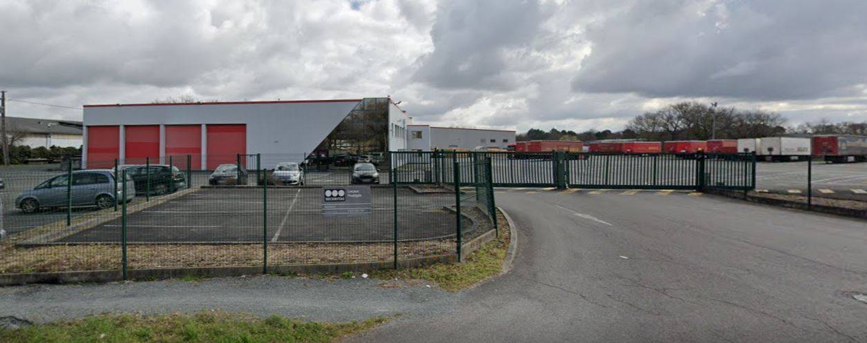 Quai niveleurs Transports Boueix à Le Haillan (33)