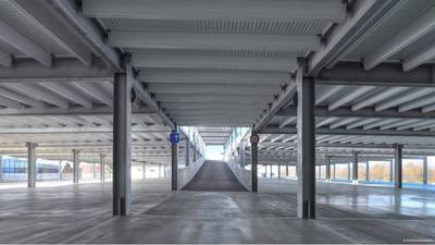 Parking à structure métallique